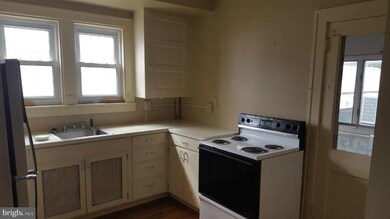 68 E Main St unit 2E, Waynesboro, PA 17268 - photo 3