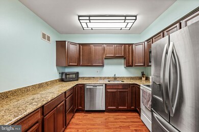 22 Fitzwatertown Rd unit F-4, Willow Grove, PA 19090 - photo 7