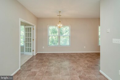 6910 Winthrop Ct, Fredericksburg, VA 22407 - photo 7