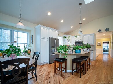 3 Timberland Way unit 3, Beacon Falls, CT 06403 - photo 6