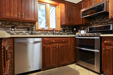 13 Scotts Dr, Charlestown, NH 03603 - photo 4