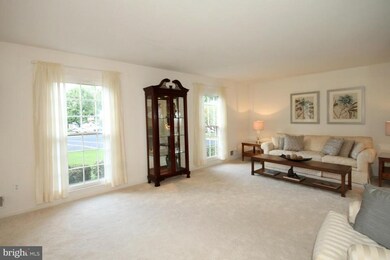 9201 Alyssum Way, Annandale, VA 22003 - photo 2