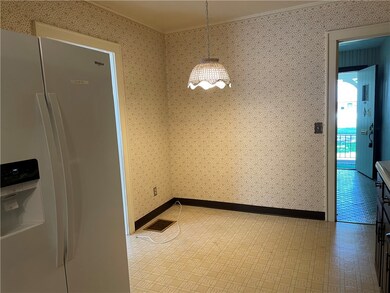 421 Wabash Ave, Mattoon, IL 61938 - photo 6