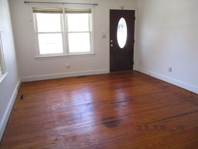 1309 Edwards St, Weldon, NC 27890 - photo 4