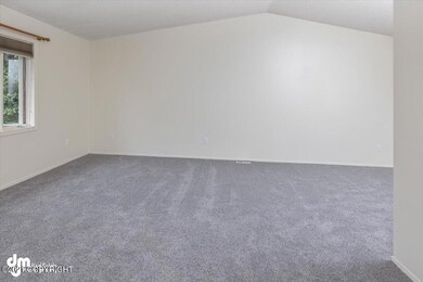 05-Living Room_DMD_6447