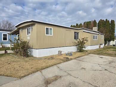 3860 Midland Dr unit A18, Roy, UT 84067 - photo 2