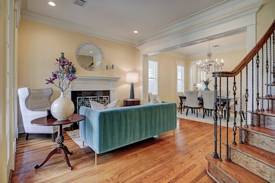 828 E 24th St, Houston, TX 77009 - photo 4