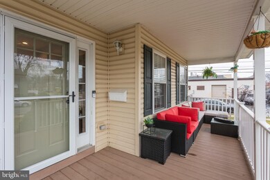 200 Sycamore Ave, Folsom, PA 19033 - photo 2