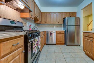 103 Oak Ln, Eatontown, NJ 07724 - photo 5