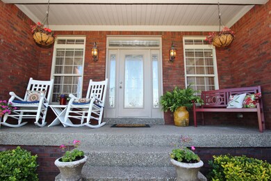 211 Eagles Bluff Ct, Shepherdsville, KY 40165 - photo 3