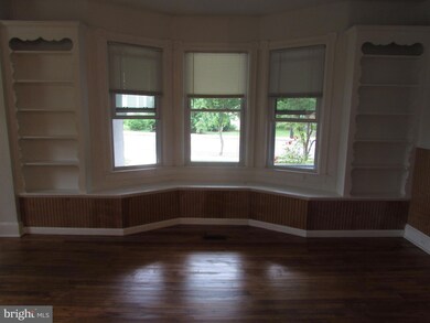 S Main St 146 S Main, Yardley, PA 19067 - photo 4