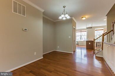 3036 Chinkapin Oak Ln unit 136, Woodbridge, VA 22191 - photo 4