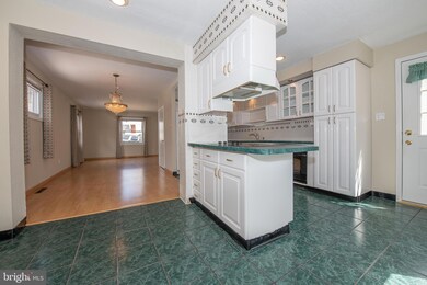 50 Eastwood Rd, Berwyn, PA 19312 - photo 5