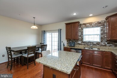 11404 Sandhurst Place, White Plains, MD 20695 - photo 6