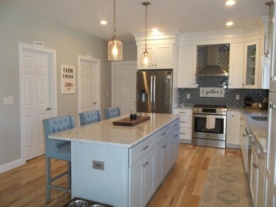 582 Malden St, Holden, MA 01520 - photo 6