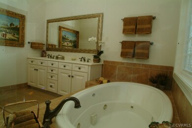 Owner's Suite Luxury Bath