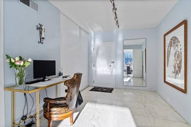 880 N Lake Shore Dr unit 16G, Chicago, IL 60611 - photo 4