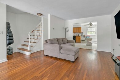 837 Swinton Ave, Bronx, NY 10465 - photo 6