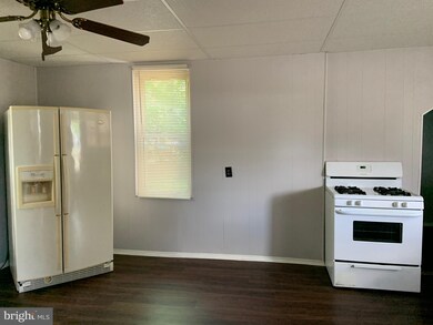 69 Spring Garden St unit 1ST FLOOR, Riverside, NJ 08075 - photo 4