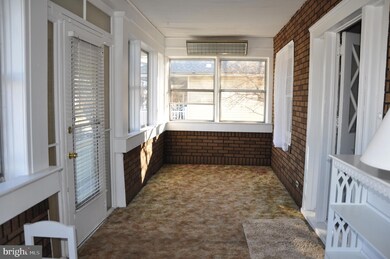 301 Laurel Ave, Oaklyn, NJ 08107 - photo 4