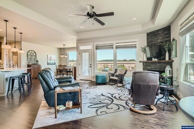 492 NE Holiday Ave, Dallas, OR 97338 - photo 7