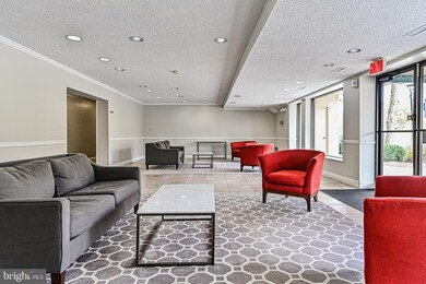 Lafayette Park unit 509, Falls Church, VA 22041 - photo 3