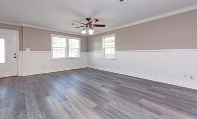 Living Room 4 (1)