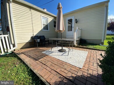 816 Ivydale Ave, Reisterstown, MD 21136 - photo 3