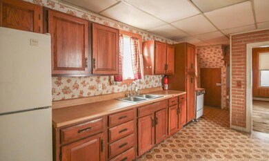 9 Myrtle St, Biddeford, ME 04005 - photo 3