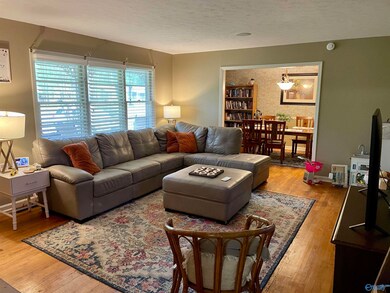 1227 Sangster Rd, Gadsden, AL 35901 - photo 2