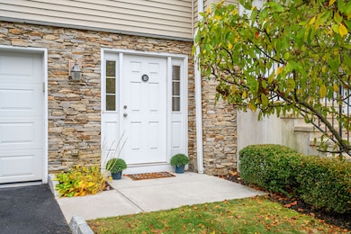 10 Riverview Ct, Brookfield, CT 06804 - photo 4