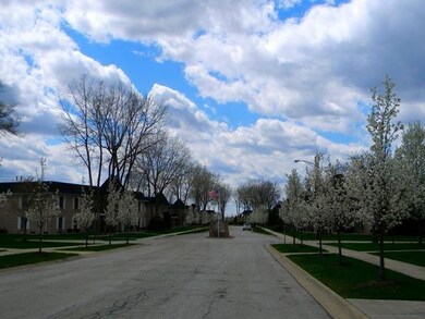 2710 Georgetowne Dr unit D2, Highland, IN 46322 - photo 3