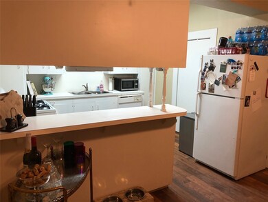 838 Arlington St, Houston, TX 77007 - photo 6