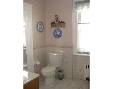 30 Lyman St unit B, Waltham, MA 02452 - photo 4