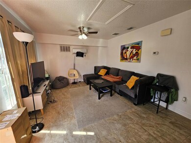 624 Australian Way unit B, Davenport, FL 33897 - photo 3