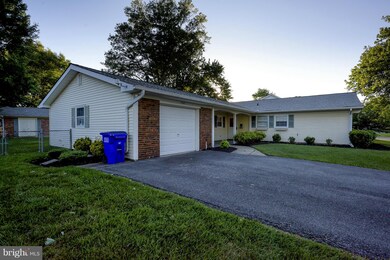 12601 Millstream Dr, Bowie, MD 20715 - photo 2