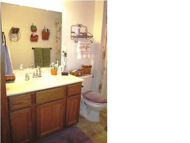 Master bathroom is bonus for all