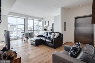 240 N 2nd St unit 3W, Philadelphia, PA 19106 - photo 2