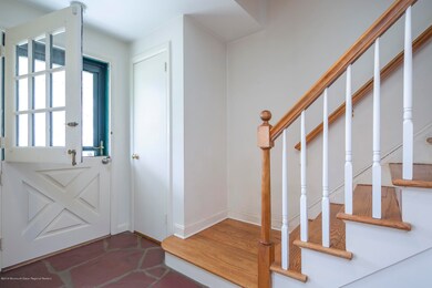 34 Rosslyn Ct, Little Silver, NJ 07739 - photo 4