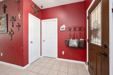 376 Henry St, Alvin, TX 77511 - photo 5
