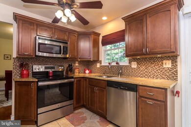 143 Bishop Dr, Norristown, PA 19403 - photo 5