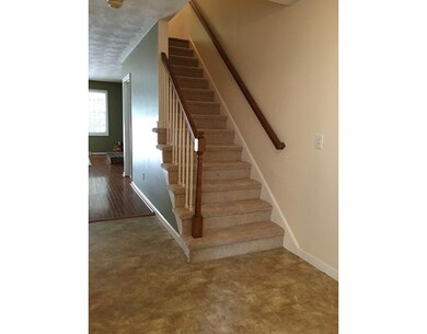 158 Laurelwood Dr unit 158, Hopedale, MA 01747 - photo 2