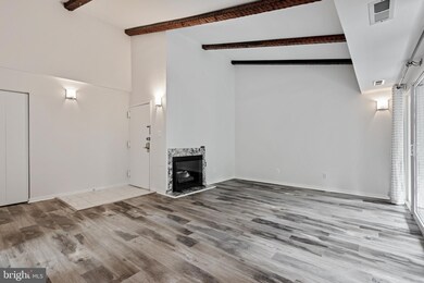 11843 Shire Ct unit 31D, Reston, VA 20191 - photo 3