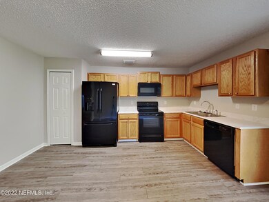 4220 Lindy Trail, Jacksonville, FL 32210 - photo 5