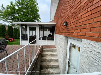 122 Uncas Ave, Staten Island, NY 10309 - photo 3