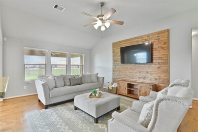 702 Rim Water Dr, Alvin, TX 77511 - photo 5