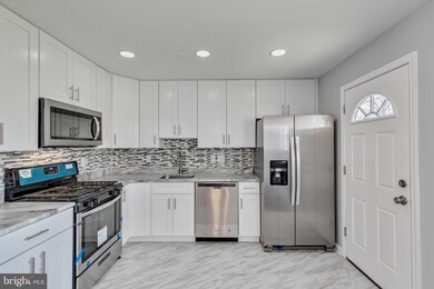 5606 Duchaine Dr, Lanham, MD 20706 - photo 5