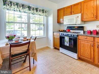 6329 Jacobs Ct, Sykesville, MD 21784 - photo 3