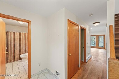 06-SMV_14SLakeviewDr-06