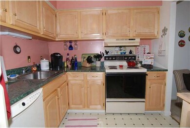 2900 State Hill Rd unit I14, Wyomissing, PA 19610 - photo 6